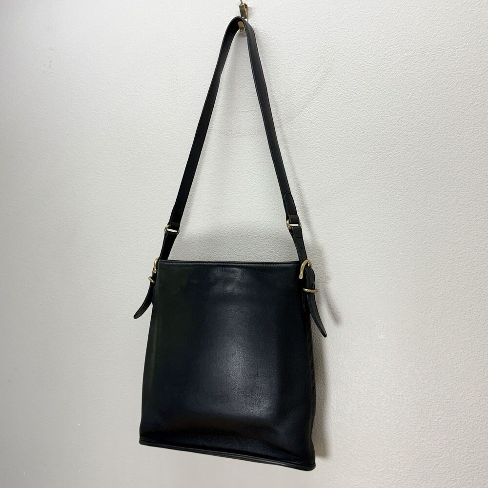 Vintage Coach Equestrian Slim Bucket Bag 9806 Shoulder Bag Black Leather Slouch - Picture 3 of 15